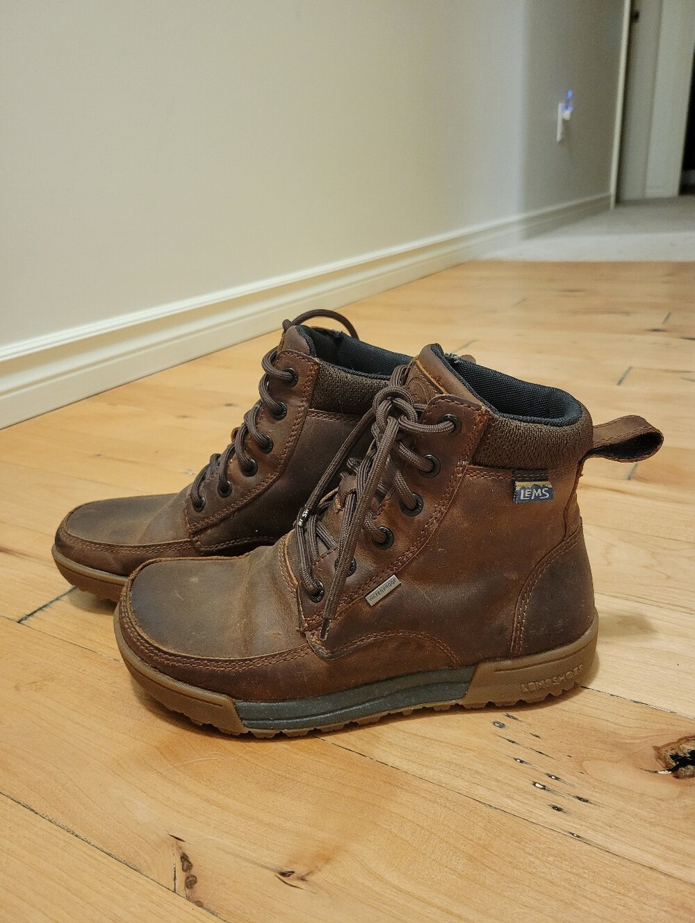 Women's Lems Boulder Boots Size 6.5
